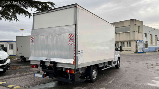 PEUGEOT Boxer 165cv caisse hayon
