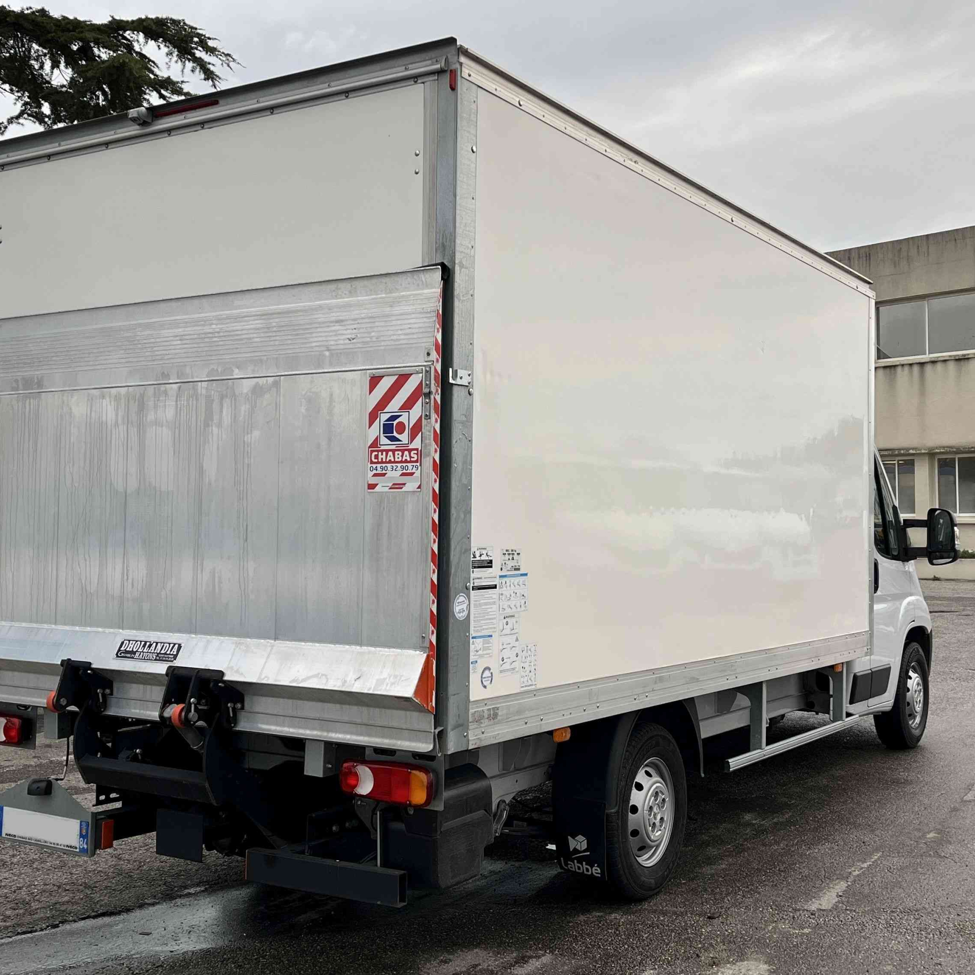 PEUGEOT Boxer 165cv caisse hayon