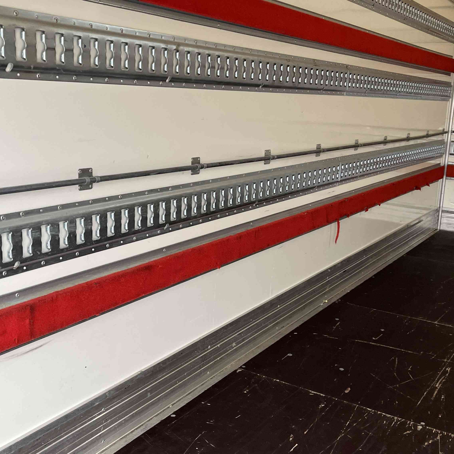 PEUGEOT Boxer 165cv caisse hayon