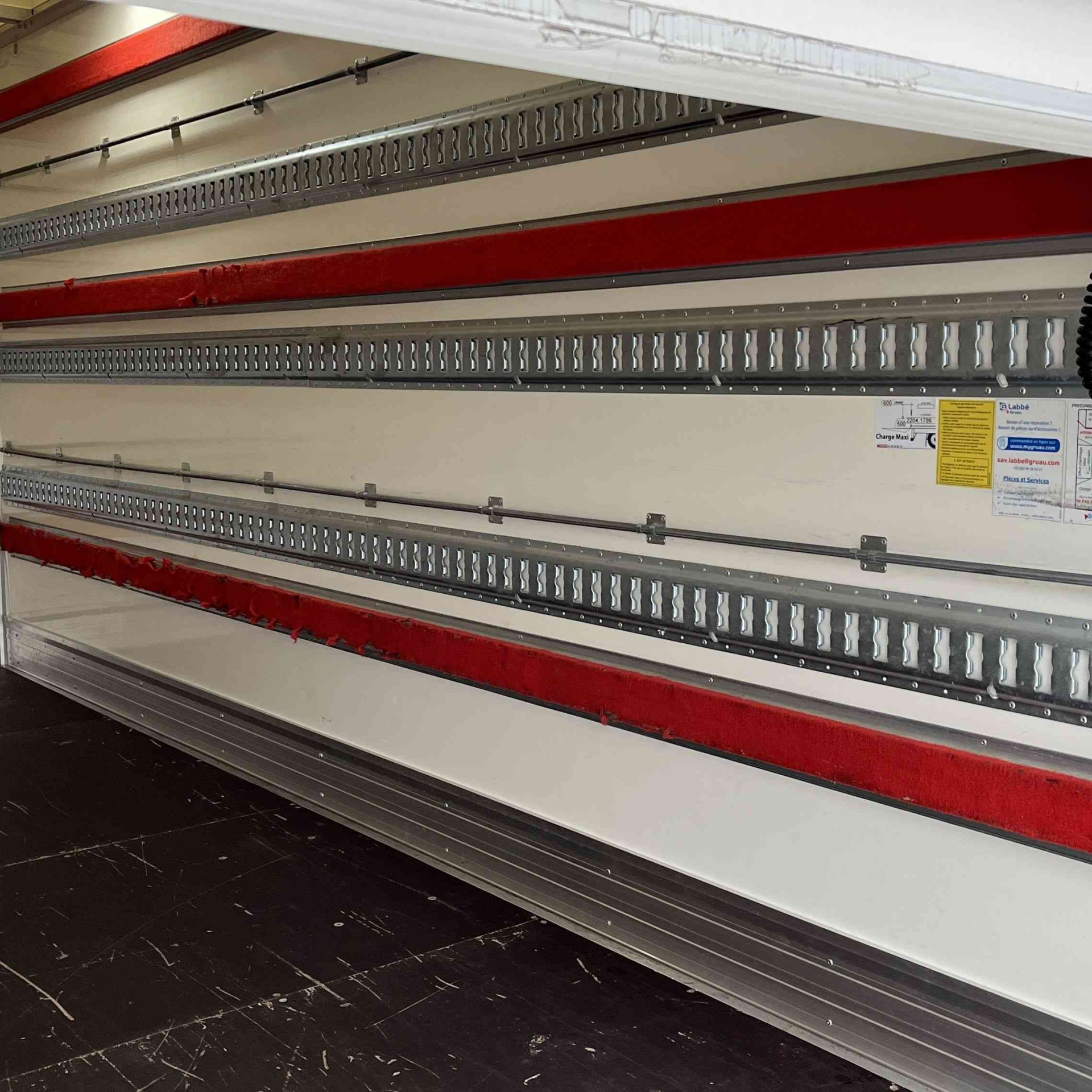 PEUGEOT Boxer 165cv caisse hayon