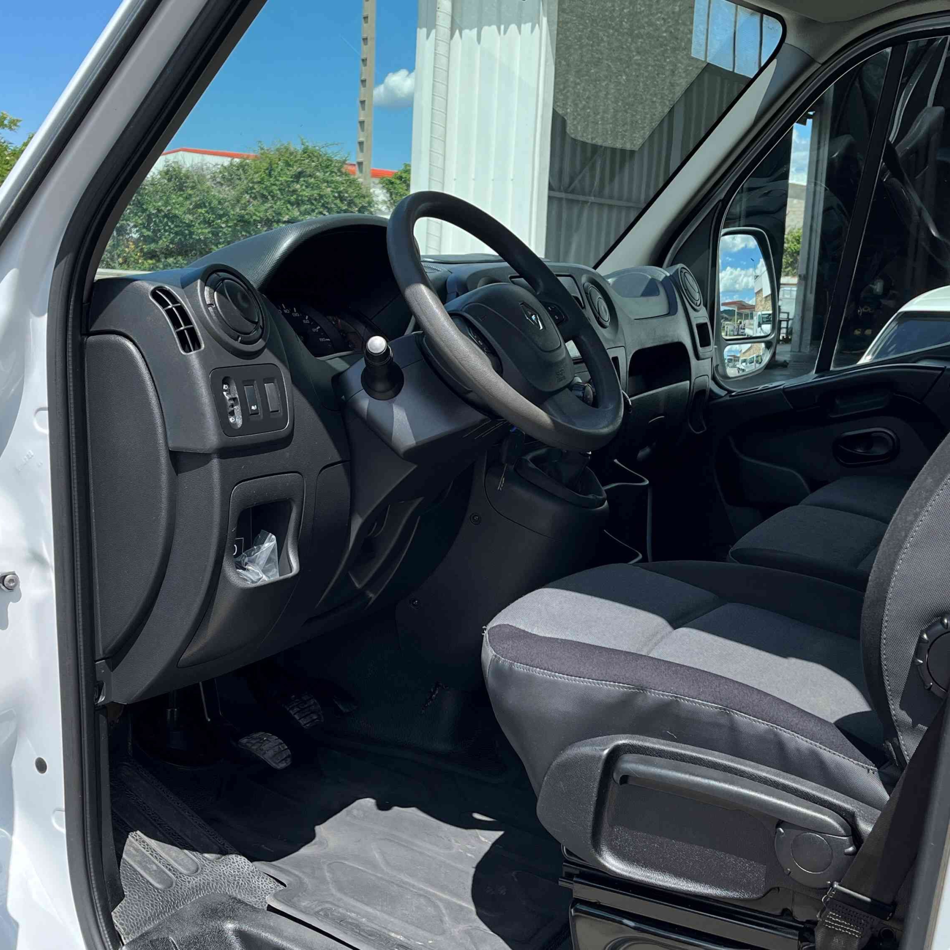 RENAULT Master III 163cv benne