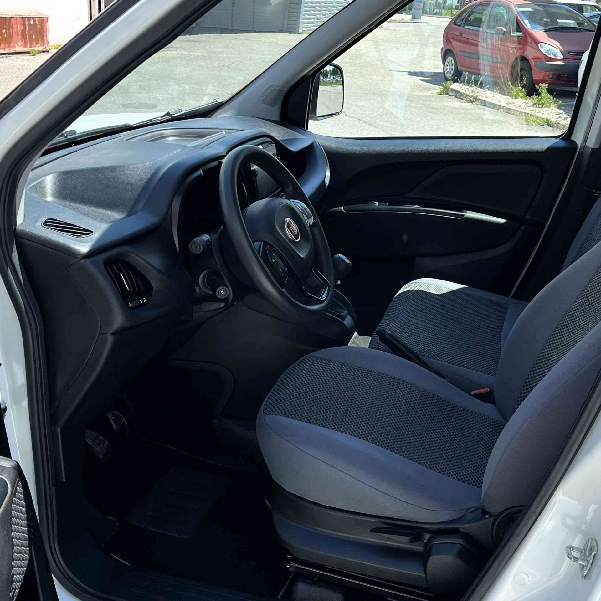 FIAT Doblo 105cv fourgon 3m3