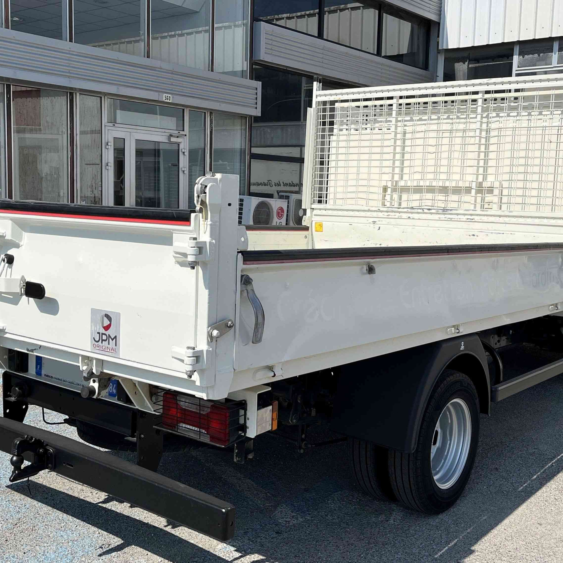 IVECO Daily 35C14 140cv benne coffre + panier