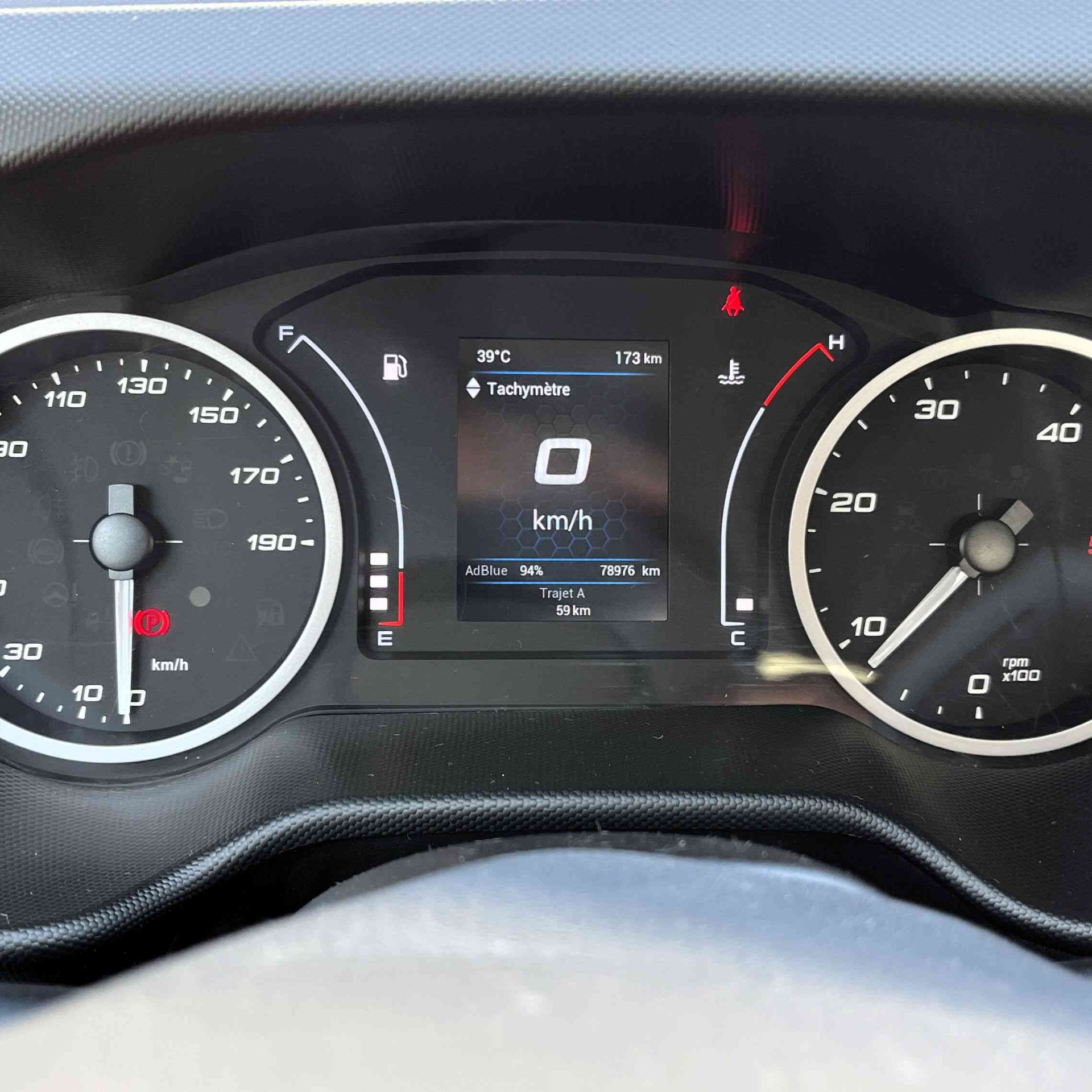 IVECO Daily 35C14 140cv benne coffre + panier